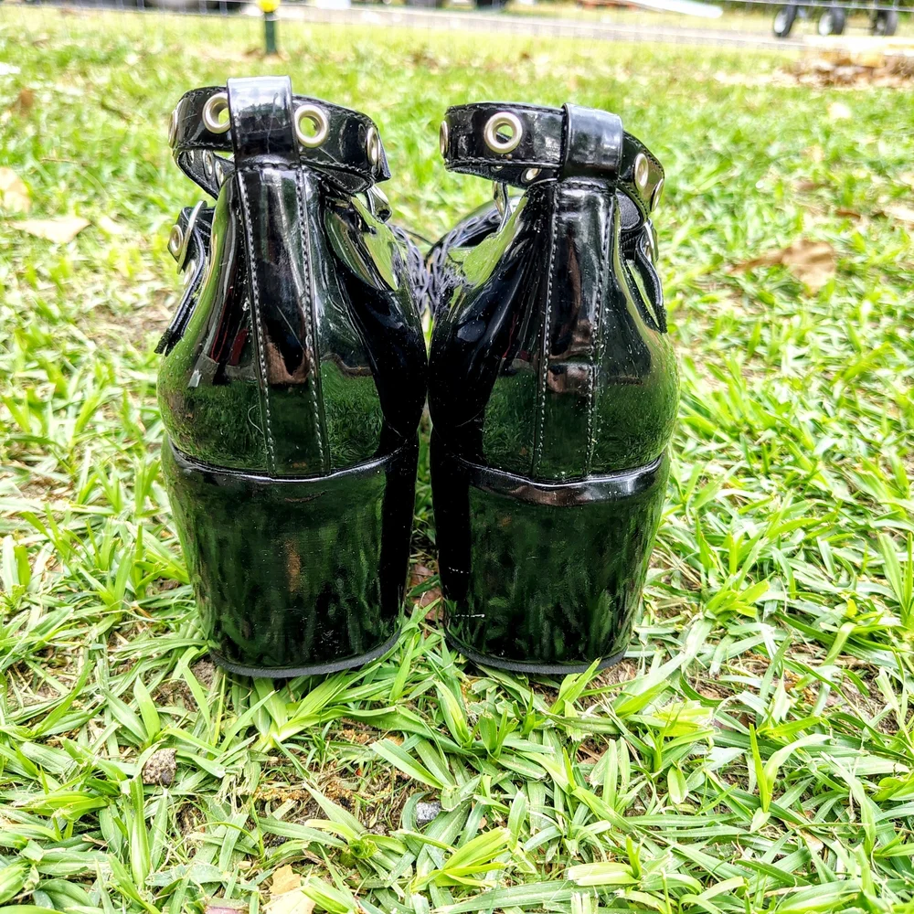 Women’s Black Patent Platform Gothic Mary Jane Heels - Picture 12 of 15